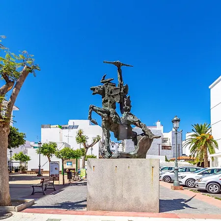 3 Bedroom Awesome In Сasa de vacaciones Nerja